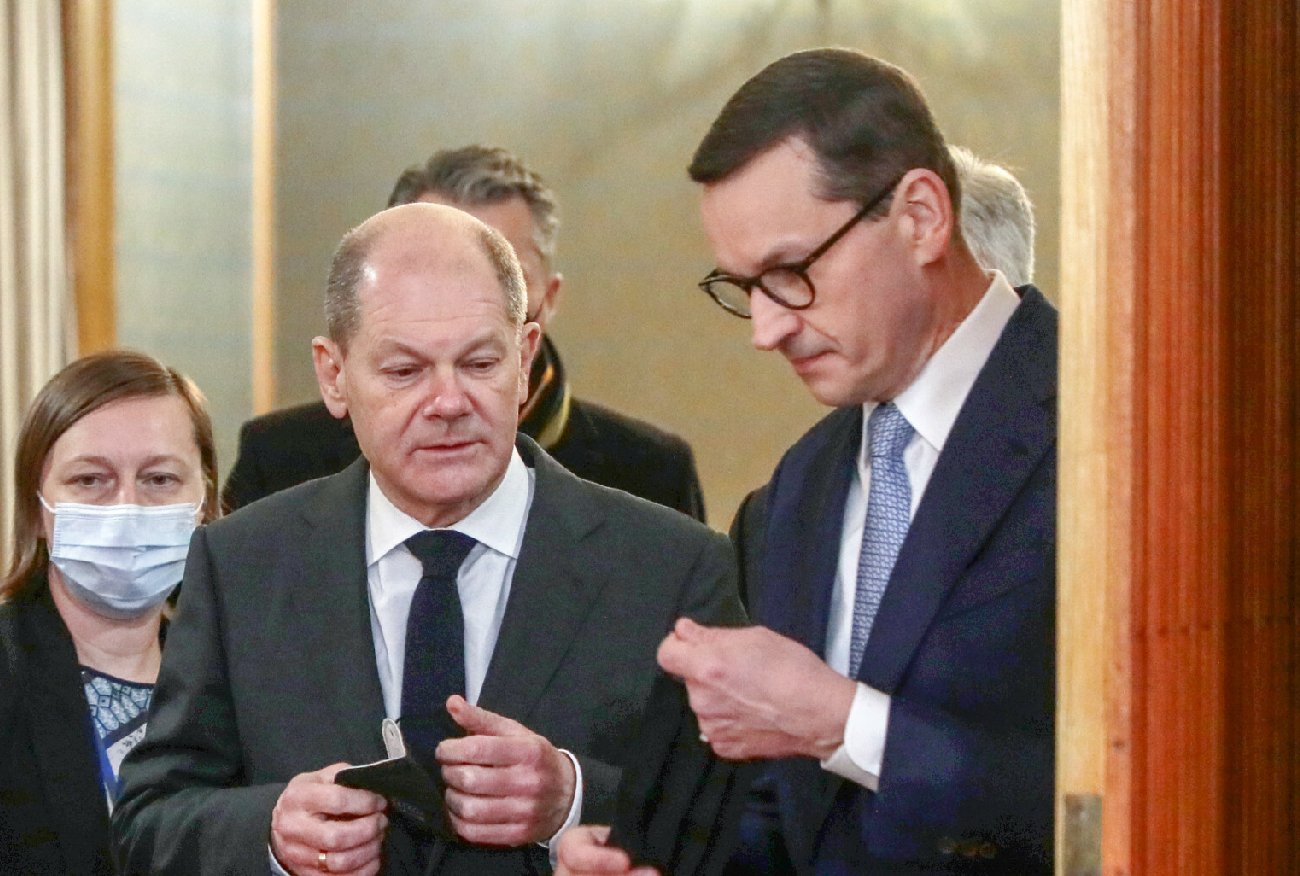 To zaboli Morawieckiego. Wiemy, ile Ukrainie dają Niemcy, a ile Polska.