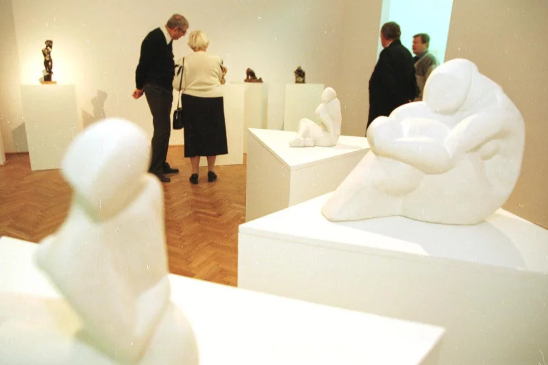 Wystawa rzeźb Katarzyny Kobro w Muzeum Sztuki Kobro w Łodzi.