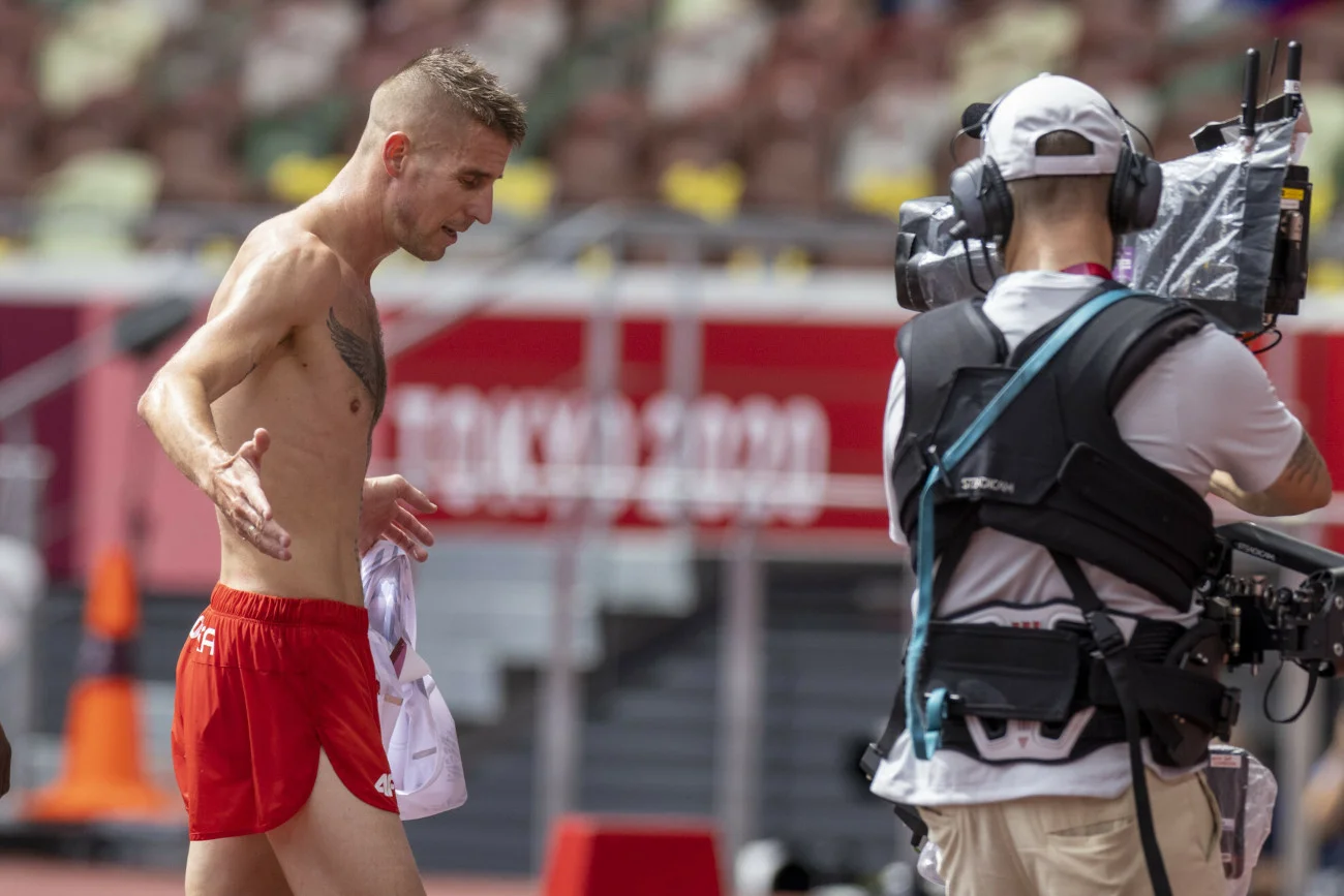 Marcin Lewandowski nie ukończył półfinałowego wyścigu na 1500 m na igrzyskach w Tokio