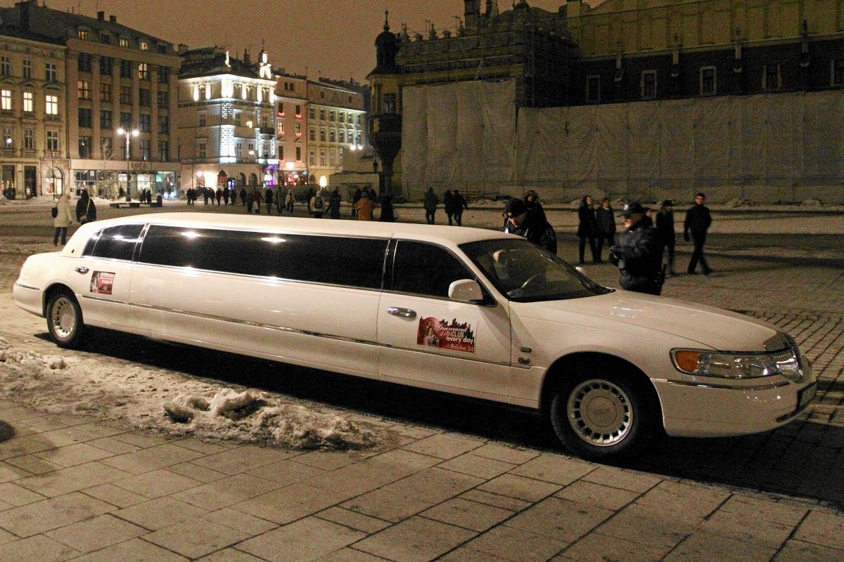Limuzyna na krakowskim rynku