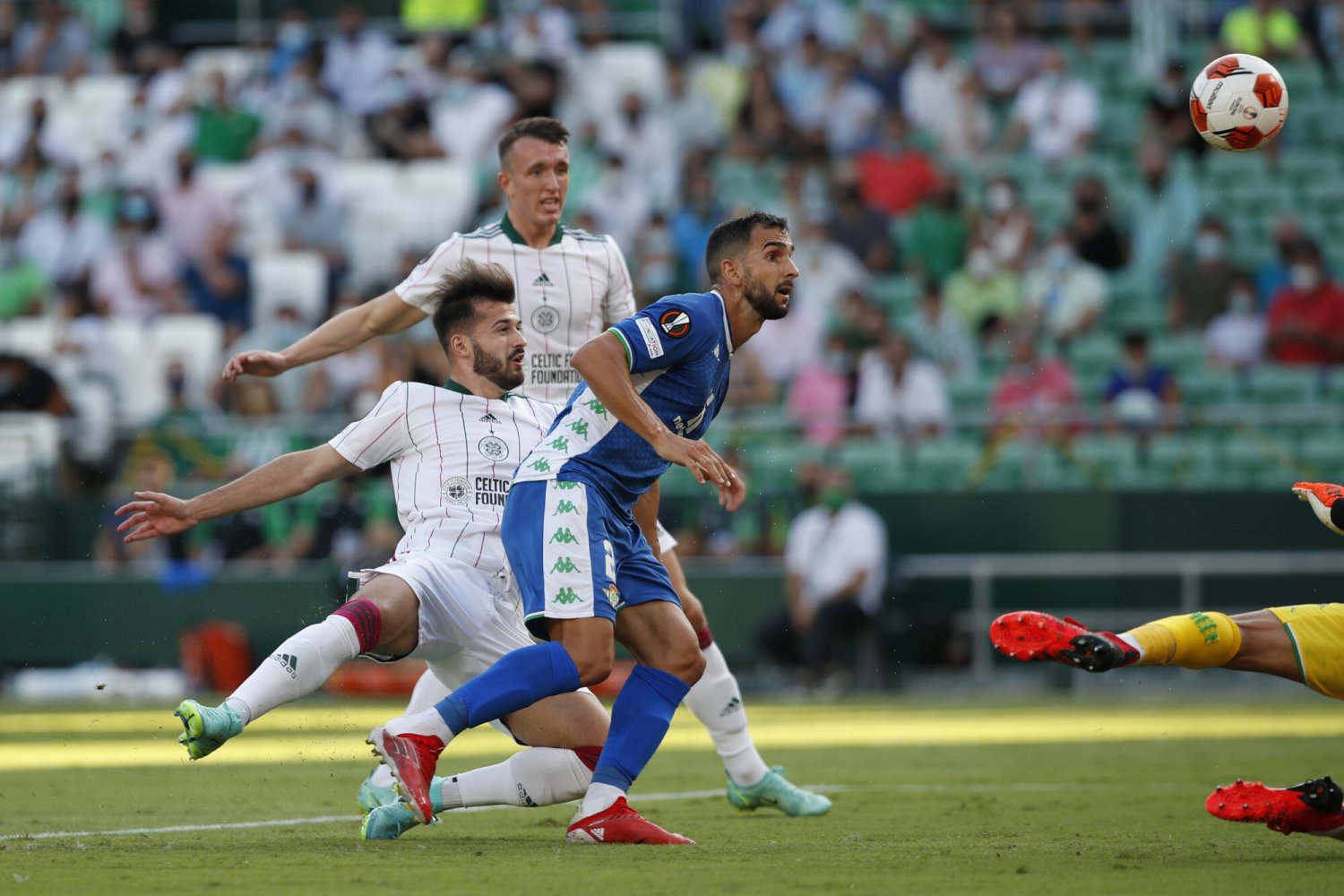 Betis Sewilla pokonał Celtic Glasgow, a w Andaluzji kibice zobaczyli aż siedem bramek
