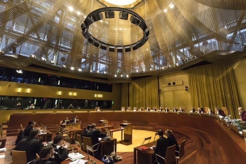 W ciągu kilku dni prezes TSUE ma podjąć decyzję, czy przyjmie wniosek.