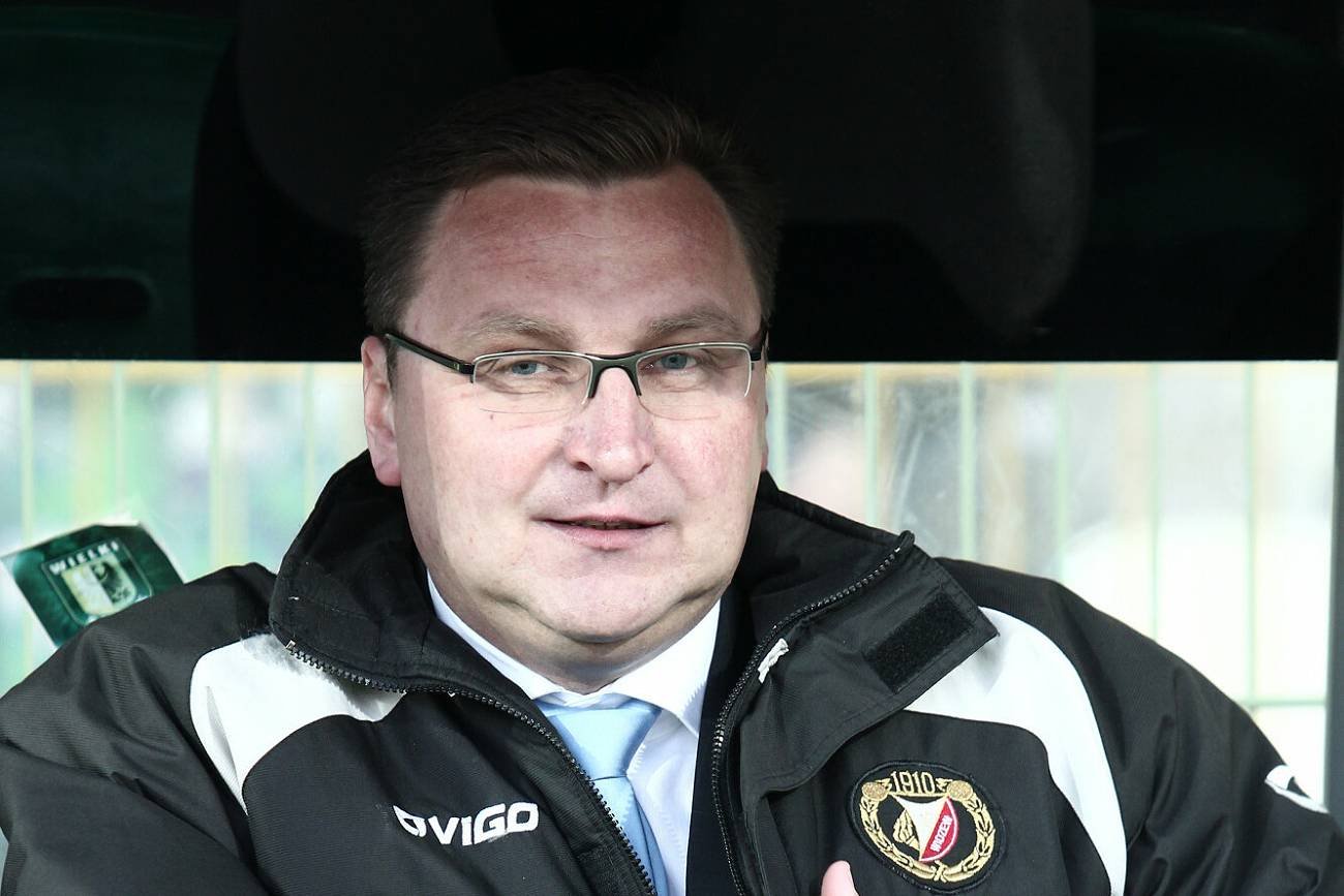 Kandydatura Czesława Michniewicza na stanowisko selekcjonera reprezentacji Polski wzbudziła w sieci skrajne emocje. Kandydatura Czesława Michniewicza na stanowisko selekcjonera reprezentacji Polski wzbudziła w sieci skrajne emocje.