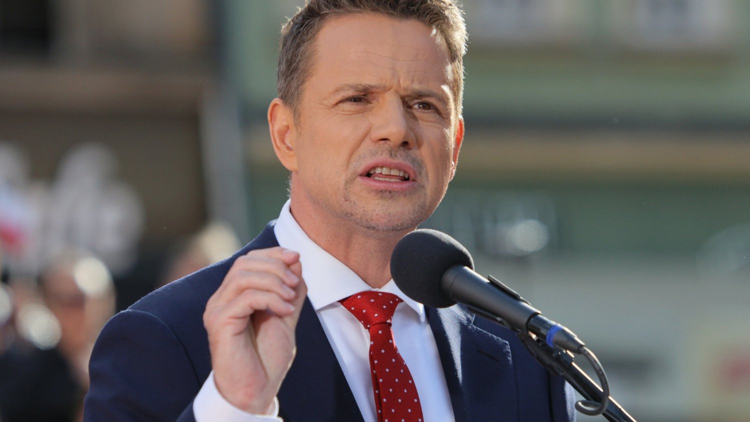 Trzaskowski zaskoczył na wiecu. "Muszę się zwrócić do pana Kaczyńskiego"