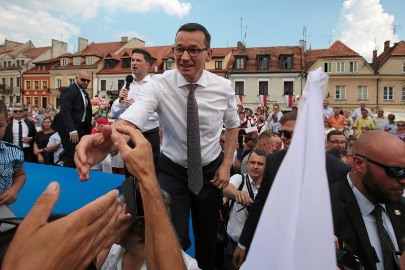 Premier Morawiecki na konwencji samorządowej PiS w Sandomierzu