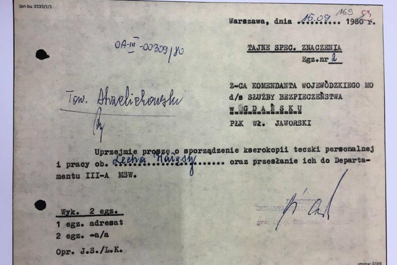 Lech Wałęsa przekazał dokumenty, które mają świadczyć o jego niewinności.