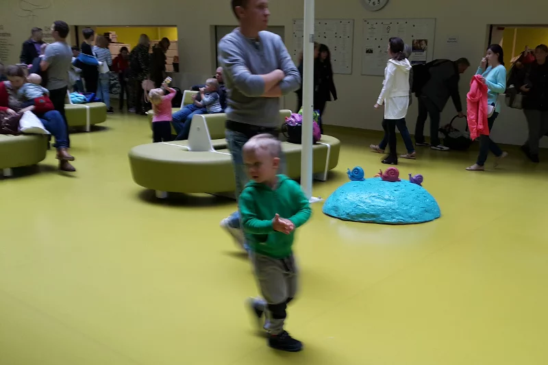 Okolice recepcji Szpitala Pediatrycznego.