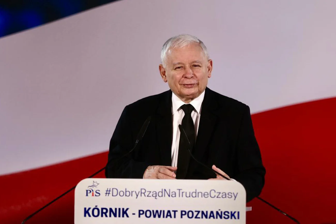 Jarosław Kaczyński na spotkaniu w Kórniku odpowiadał na pytanie o sondaż, w którym PiS przegrywa z KO.