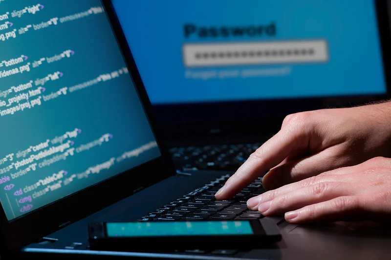 [url=http://shutr.bz/1dlmwI8]Cyberprzestępcy[/url] przejęli kontrolę nad 10 tys. urządzeń. Ofiarami "Windigo" byli również posiadacze iPhone'a