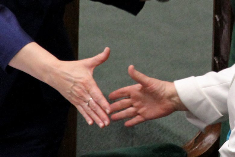 Te osoby za chwilę przekażą sobie miliony bakterii...