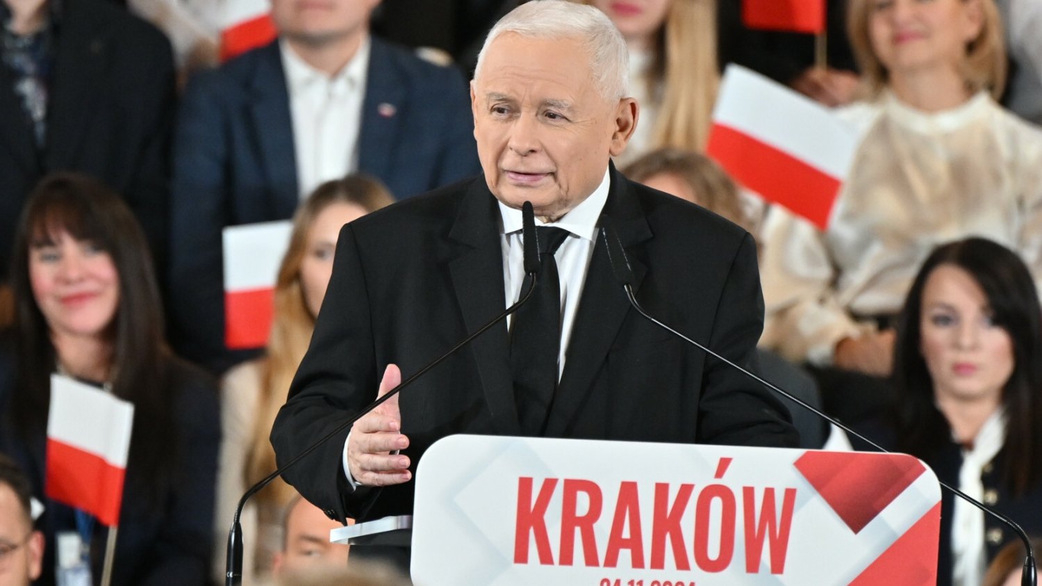Wpadka PiS podczas prezentacji kandydata na prezydenta Potężna wpadka PiS podczas prezentacji kandydata na prezydenta.