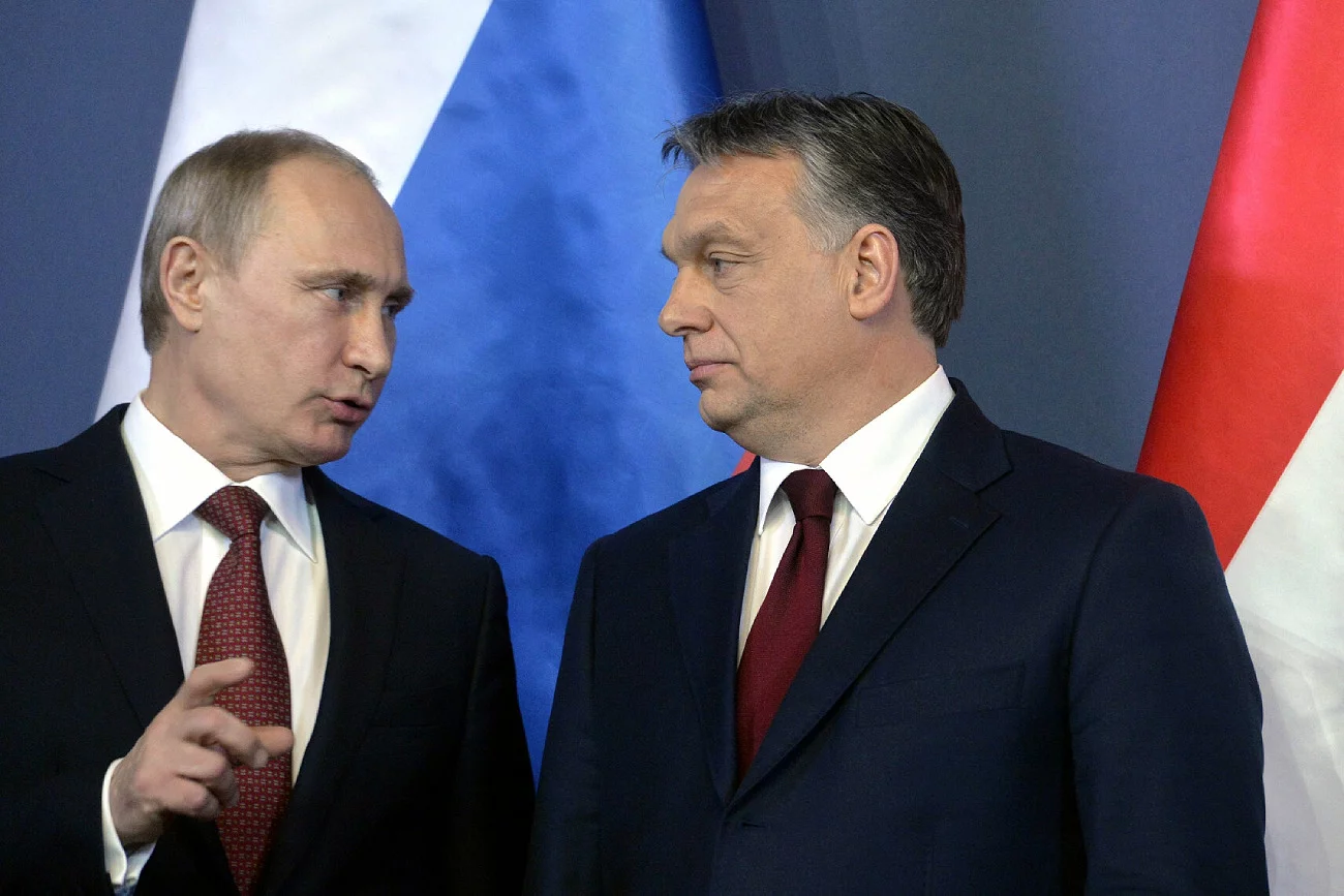 Viktor Orbán znalazł sposób na sankcje. Ukłon w stronę Władimira Putina. Viktor Orbán i Władimir Putin