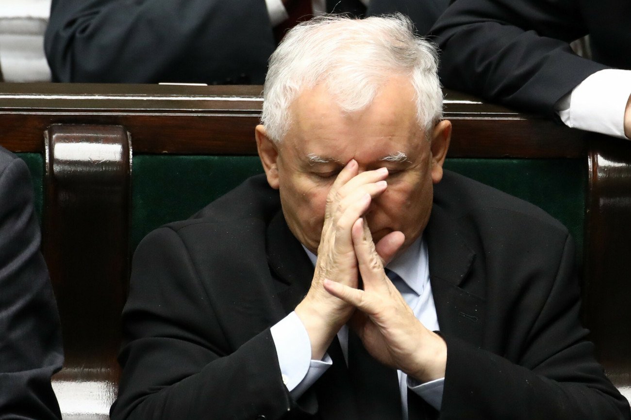 Jarosław Kaczyński nie ma powodów do zadowolenia.