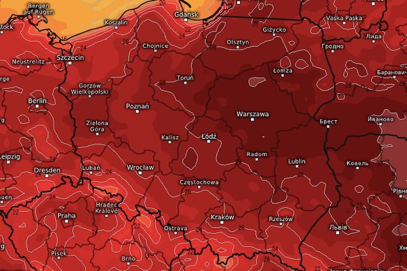 Piątek będzie upalny i burzowy.