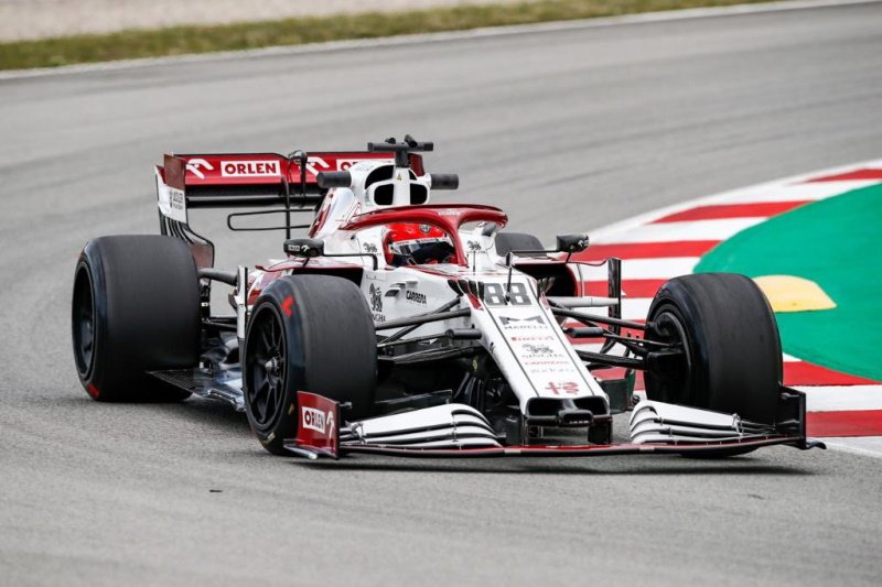 We wtorek i środę Robert Kubica testuje opony dla Pirelli i dla swojej ekipy