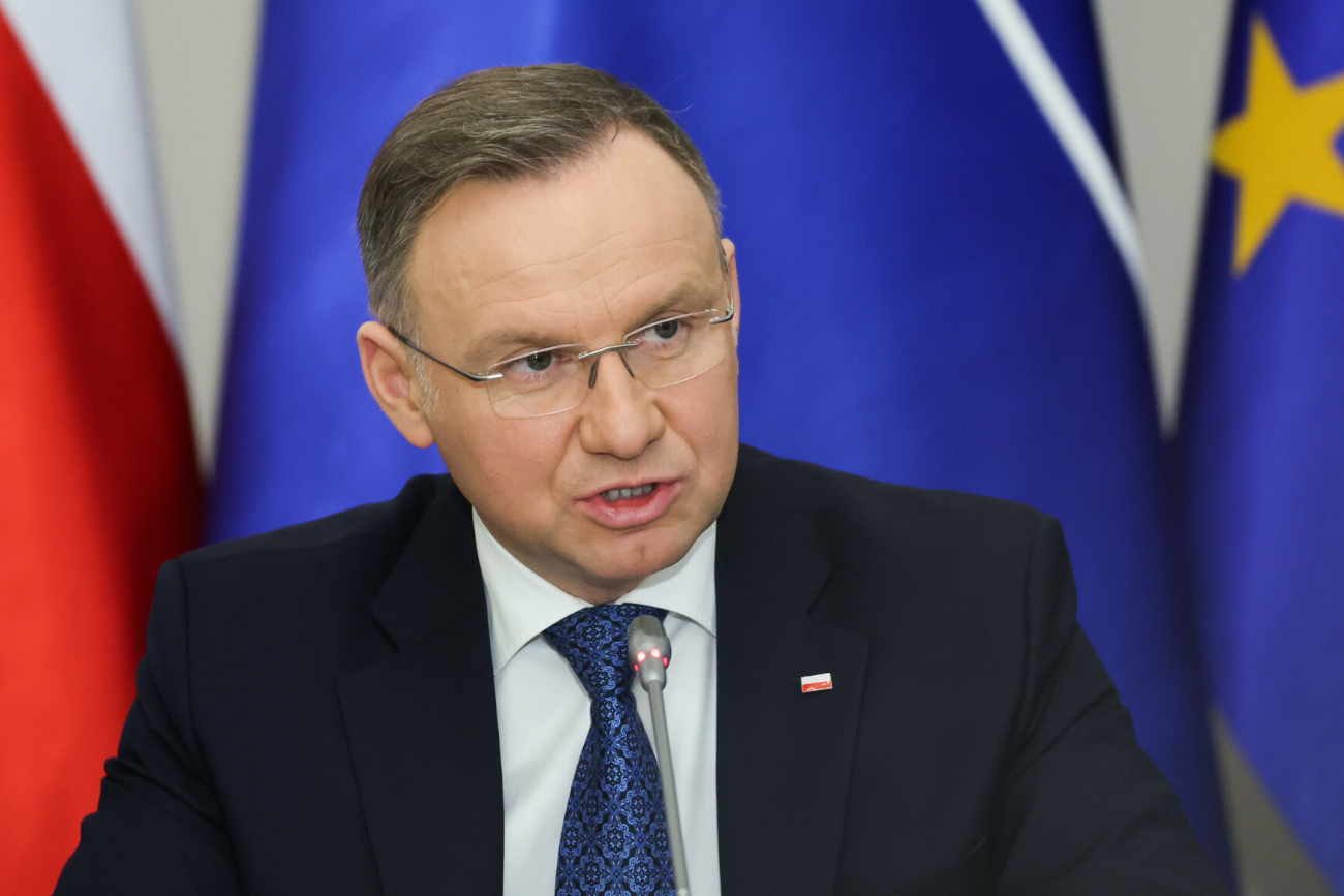 PiS męczy Dudę? Oczekiwali, że będzie z nimi demonstrował pod TVP