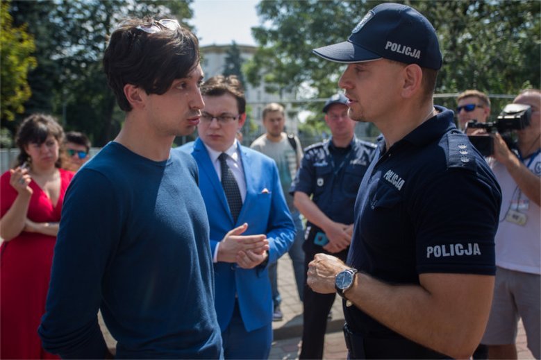 Dawid Winiarski brał udział w piątkowym proteście w obronie Sądu Najwyższego. I został zatrzymany przez policję.
