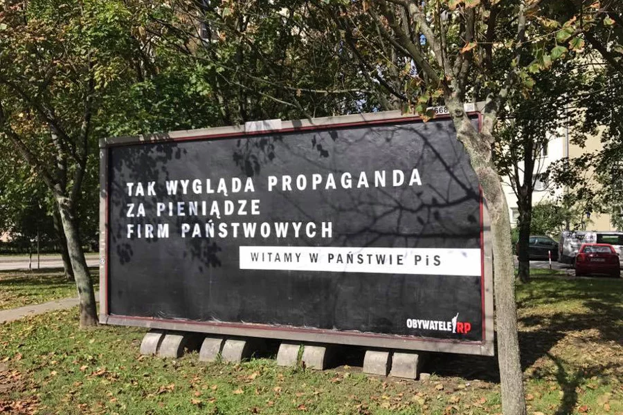 Pierwszy billboard już wisi, Obywatele RP zapowiadają kolejne.