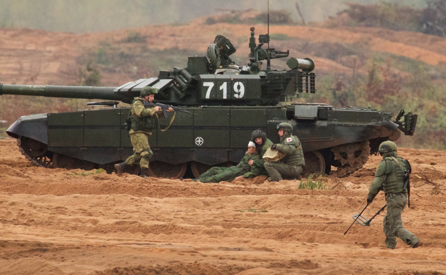 Białoruskie wojsko rozpoczęło szkolenie wraz z wagnerowcami przy granicy z Polską.