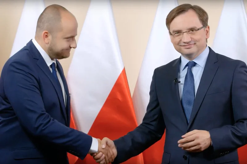 Dariusz Matecki - kandydat PiS ze szczególnym poparciem Zbigniewa Ziobry. Przypomniano, co wypisywał na Twitterze.