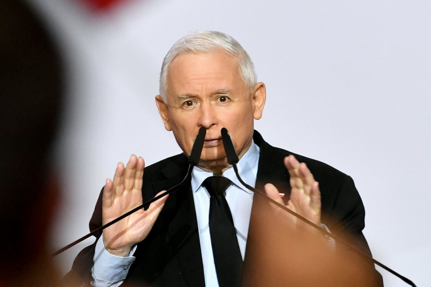 W najnowszym sondażu IBRiS dla Onetu Prawo i Sprawiedliwość zaliczyło ostry spadek poparcia.