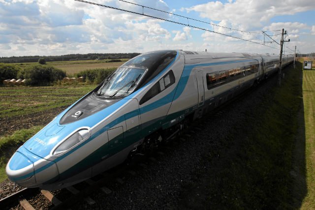Janusz Piechociński powiedział, że kontrakt na Pendolino może zostać zerwany