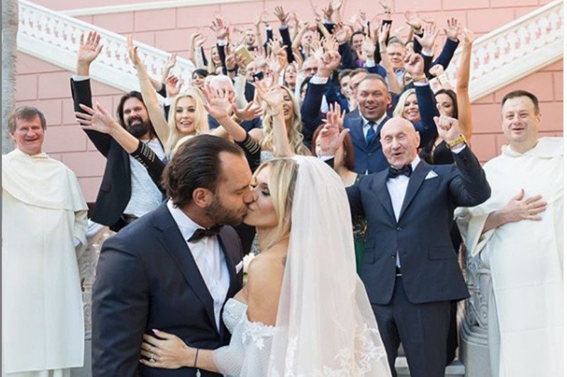 Rok temu Doda wzięła ślub z Emilem Stępniem. Wycieczka do Jerozolimy miała być prezentem dla męża.