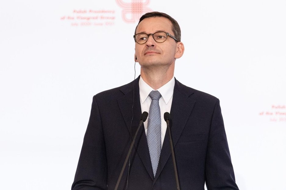 Mateusz Morawiecki tłumaczy cięcia w budżetówce.