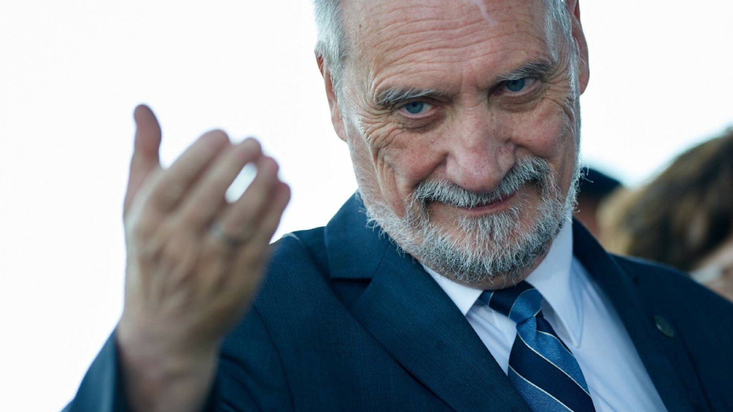 Macierewicz wraca do katastrofy smoleńskiej. Chce nowych prokuratorów