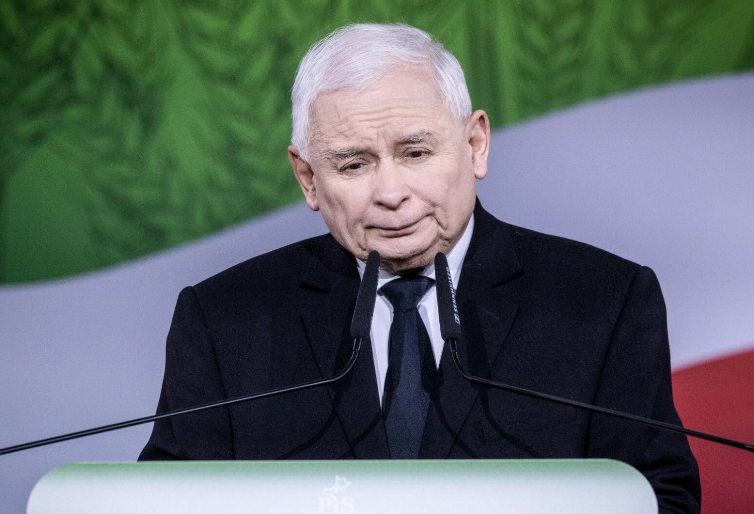 Wyniki nowego sondażu United Surveys mogą niepokoić Jarosława Kaczyńskiego.