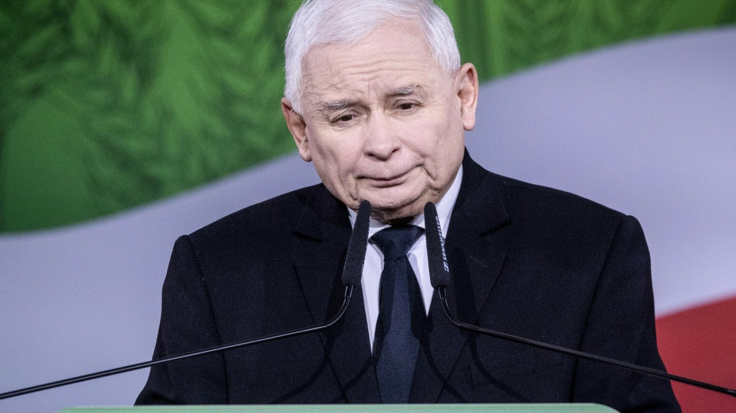 Wyniki nowego sondażu United Surveys mogą niepokoić Jarosława Kaczyńskiego.