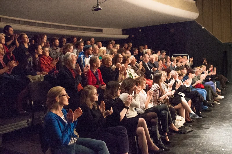 Sztuki wystawiane w teatrze na warszawskiej Starówce cieszyły się dużą frekwencją