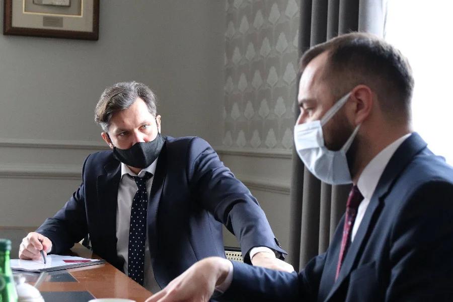 Prezydent Kalisza Krystian Kinastowski urzęduje już w nowym gabinecie