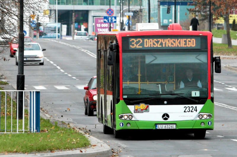 Kierowca autobusu w Lublinie kazał pasażerom słuchać mszy świętej