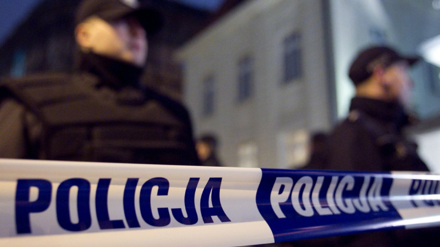 Chodzież: znaleziono ciała pięciu osób, w tym niemowlaka. Znaleziono nóż