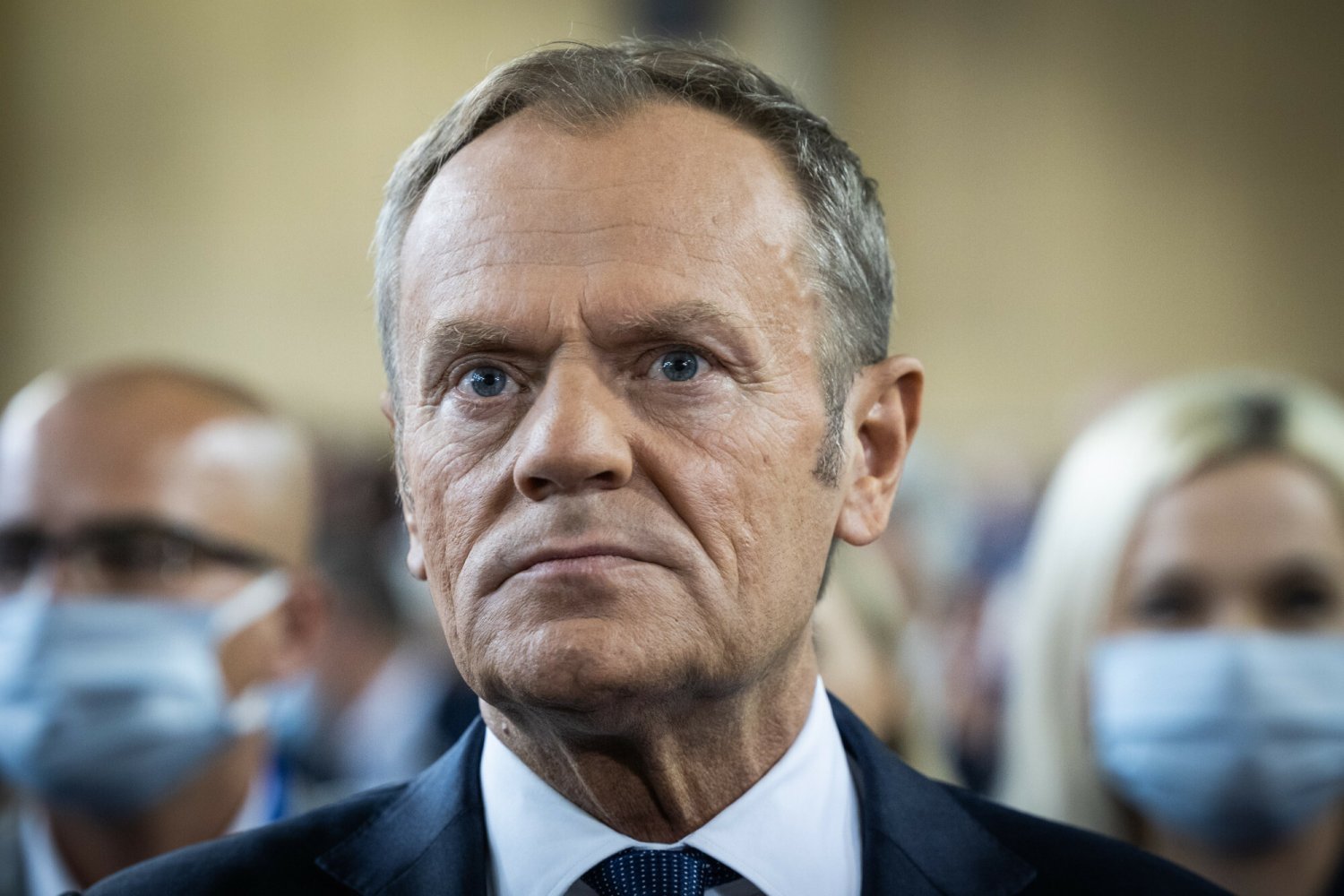 Koalicja Obywatelska zanotowała duży spadek poparcia w najnowszym sondażu.