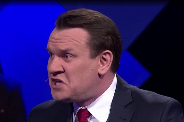 Dominik Tarczyński stanął w obronie Krystyny Pawłowicz po jej wyjeździe do hotelu.