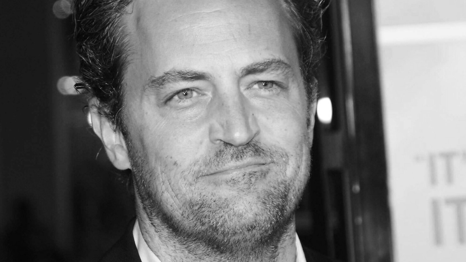 Matthew Perry z "Przyjaciół" walczył z nałogami. Opowiedział o nich ze szczegółami w swojej biografii. Matthew Perry z "Przyjaciół" w 2009 roku.