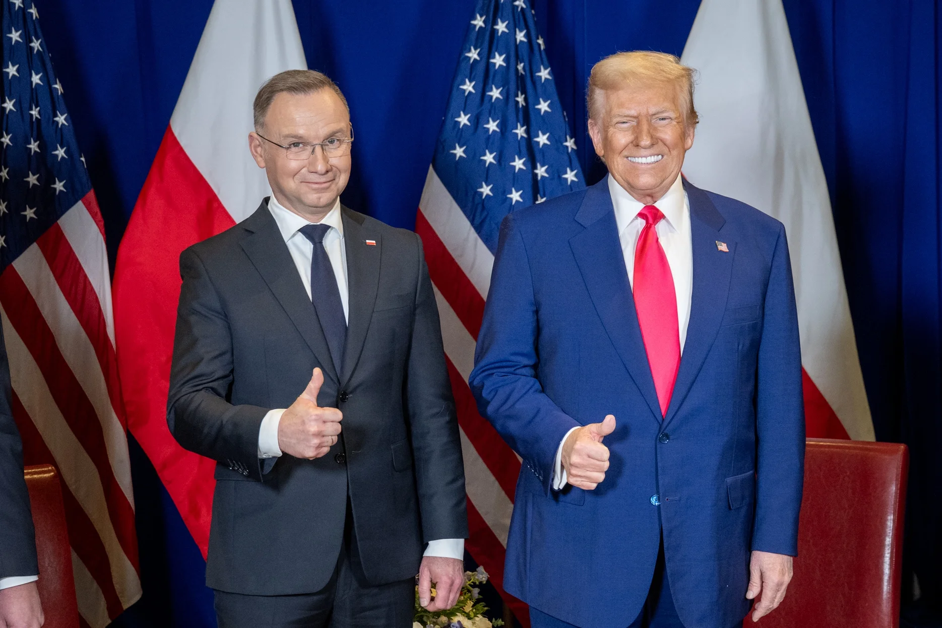 Duda rozmawiał z Trumpem. Poruszono m.in. kwestię Nawrockiego