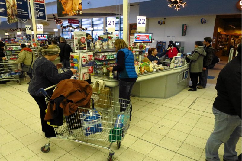 Skoro można było dać wolne niedziele dla pracowników handlu, to dlaczego nie dać im i reszcie Polaków wolnej Wigilii?