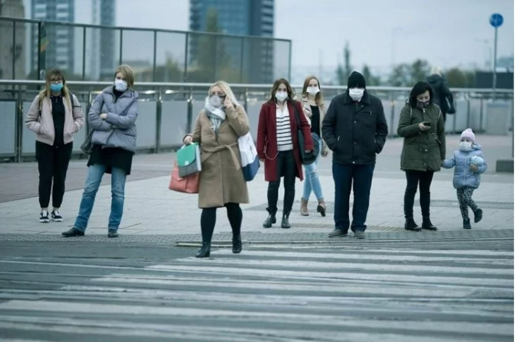 Populacja Wielkiej Brytanii już w najbliższy poniedziałek osiągnie odporność zbiorową przeciw COVID-19