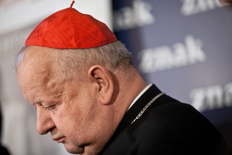 Artur Nowak, obrońca ofiar księży pedofilów nie ma wątpliwości, że kard. Stanisława Dziwisza przerosła funkcja, którą pełni.