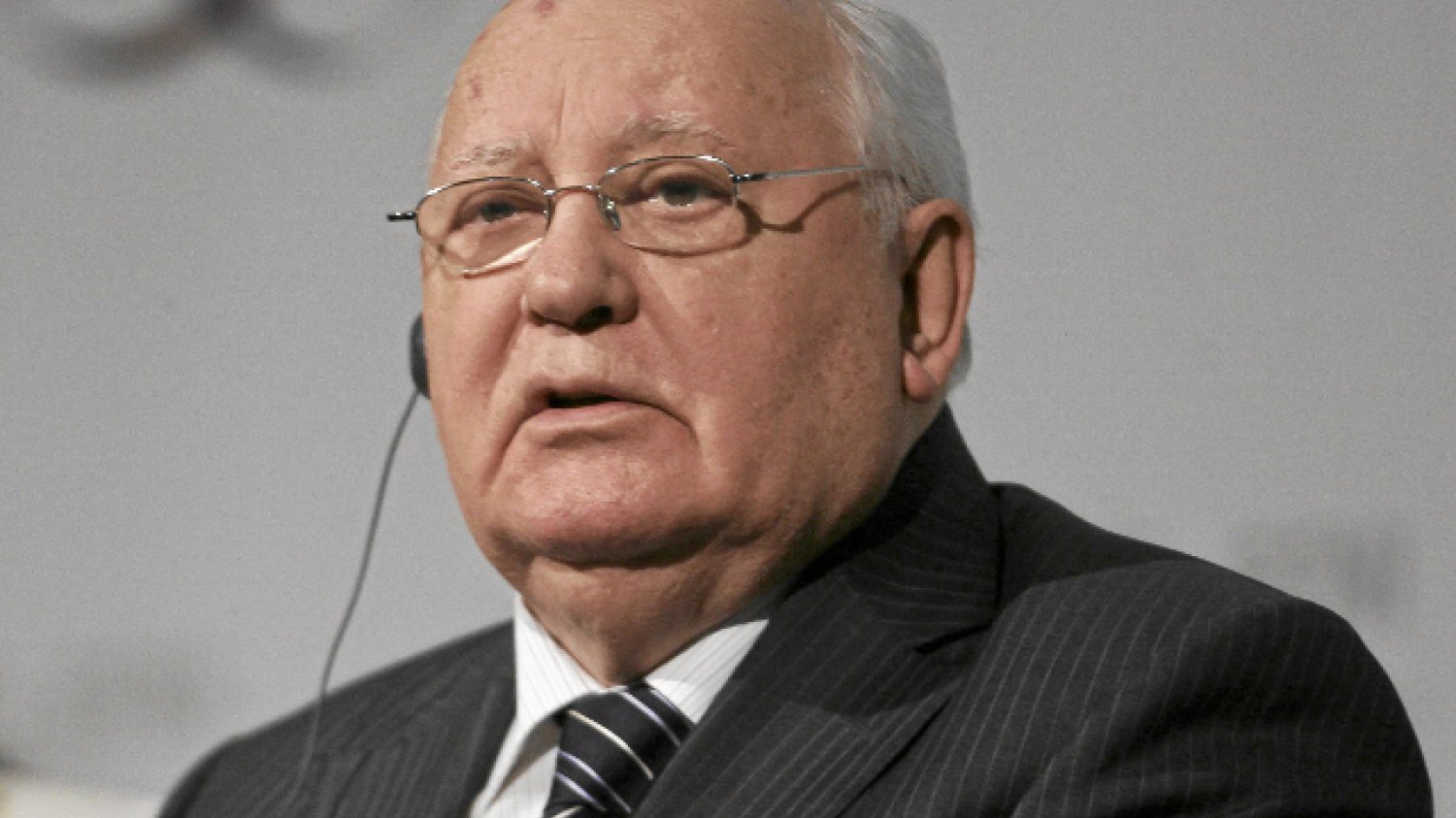Michaił Gorbaczow ostrzega Europę