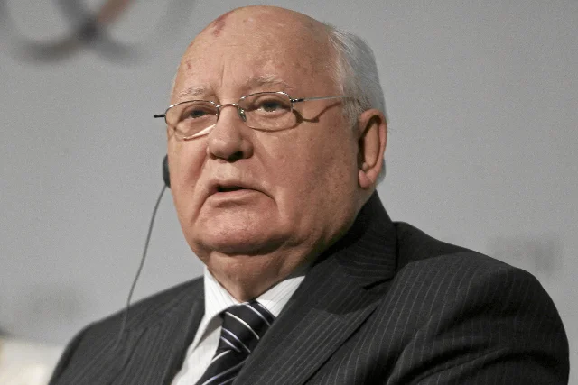 Michaił Gorbaczow ostrzega Europę