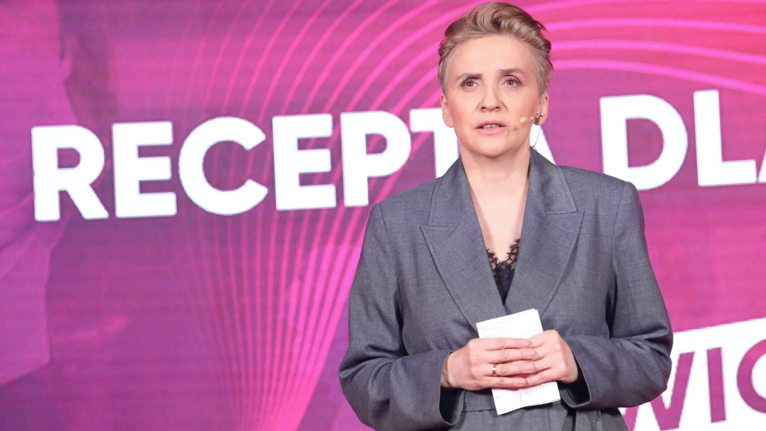 Posłanka Joanna Scheuring–Wielgus (Nowa Lewica). Posłanka Joanna Scheuring–Wielgus (Nowa Lewica).