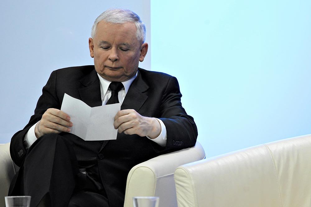 Jarosław Kaczyński prezes PiS podczas przygotowań do debaty gospodarczej Prawa i Sprawiedliwości