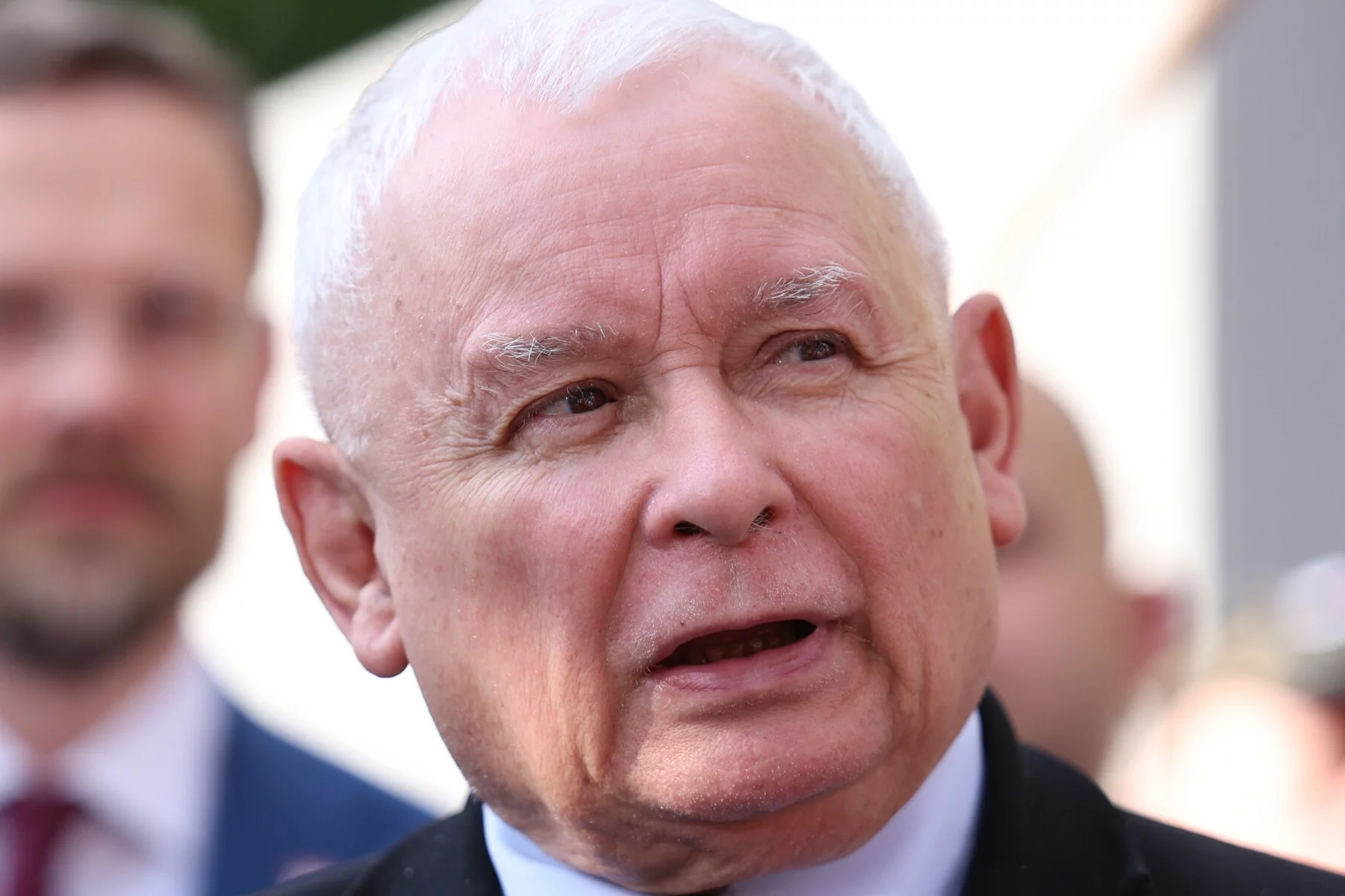 PiS jednak zmieni nazwę? Niejasny głos z formacji Kaczyńskiego.
