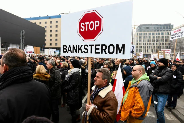 Demonstracja frankowiczów w Warszawie. Luty 2015 roku