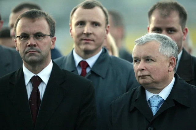 Jarosław Sellin uważa, że wizyta Macierewicza w szkole Rydzyka i na imprezie Karnowskich to "uroczystości o charakterze państwowym".