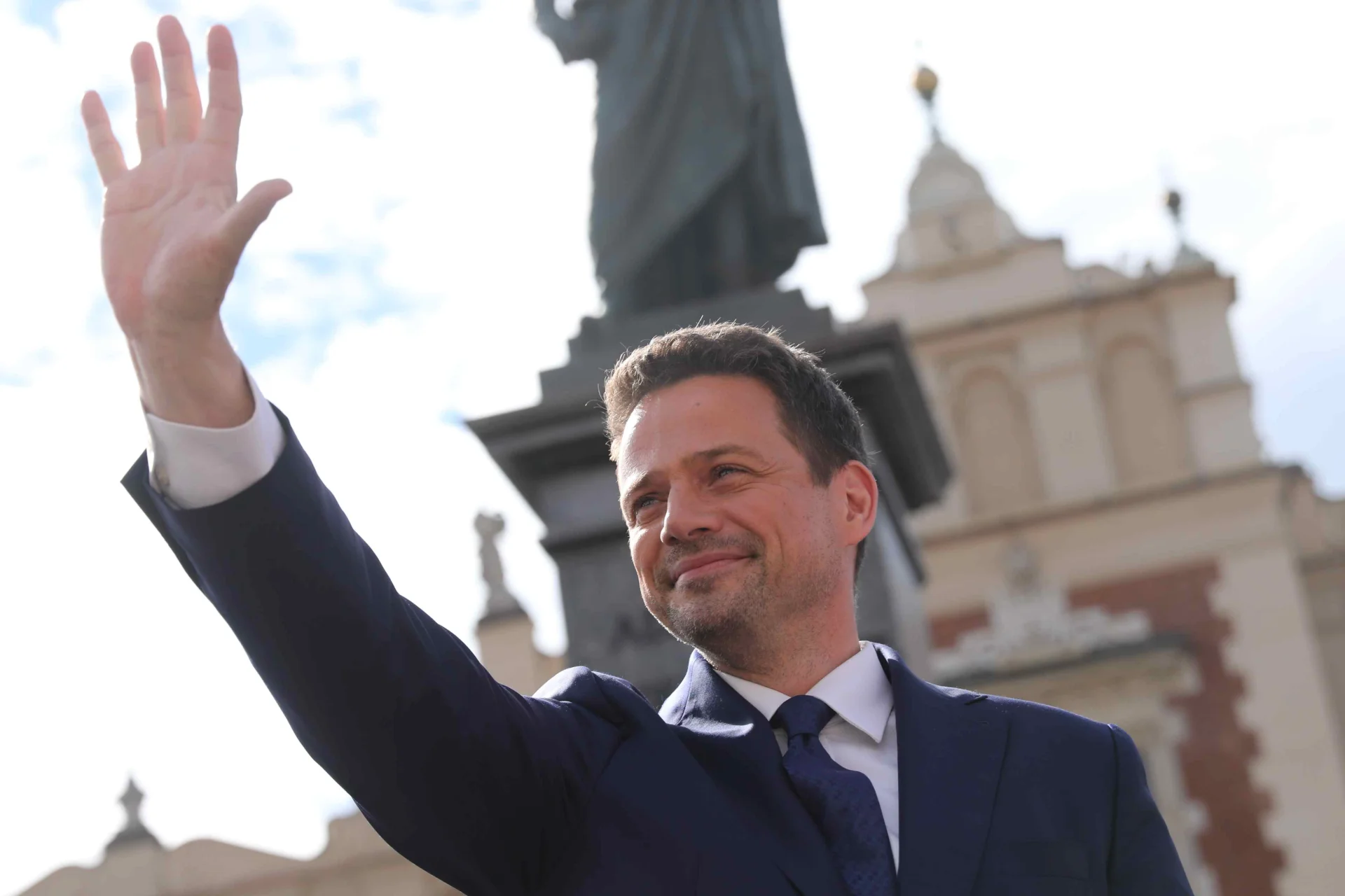 Andrzej Duda może liczyć na 40 proc. poparcia, a Rafał Trzaskowski na 32. W drugiej turze padłby remis.
